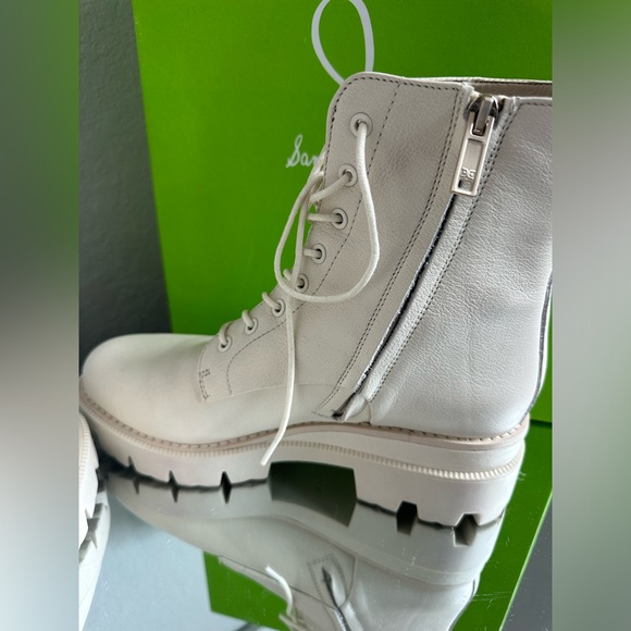 SAM EDELMAN

Garret Combat Boots
8.5 - Picture 9 of 11